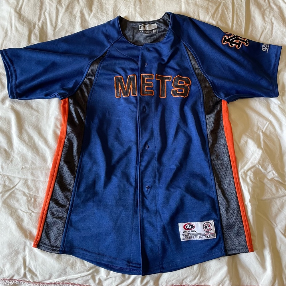 Authentic METS women’s jersey (True Fan brand, size M)